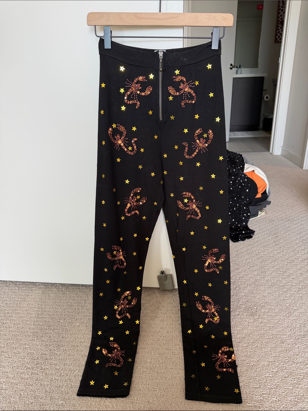 Girls' Black Star & Sequin Snake Leggings